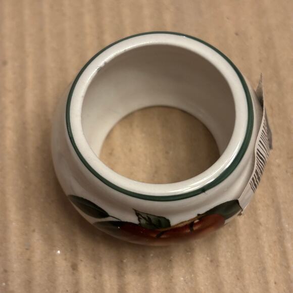Vintage Porcelain Napkin Rings Set Cades Creek Collection Apple Discontinued - Picture 6 of 8